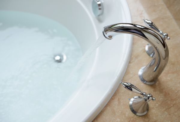 Cost of Tub Faucet Replacement in Northville