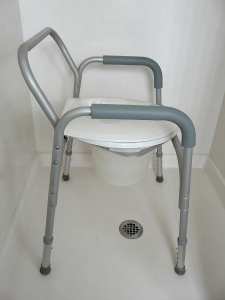 Cost of Commode Installation in Northville